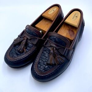 Men’s Johnston and Murphy loafer leather with tassels size 8.5